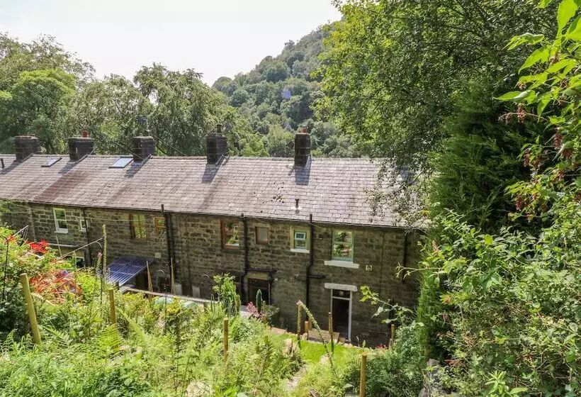 Cragside Cottage