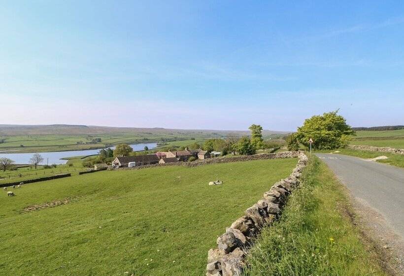 Goldsborough Cottage