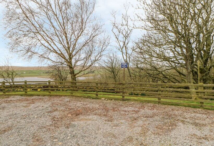 Goldsborough Cottage