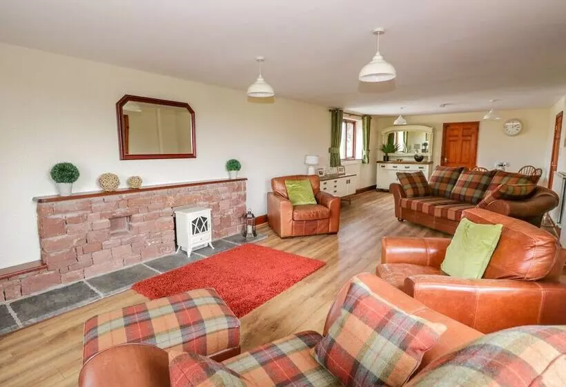 Green Hills Lodge