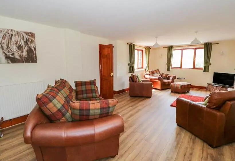 Green Hills Lodge