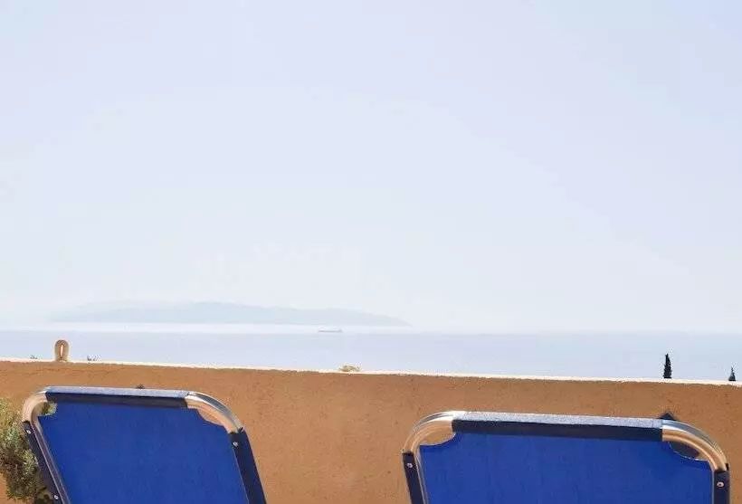 هتل Dianas Studios