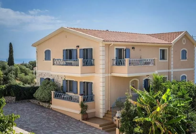 هتل Dianas Studios