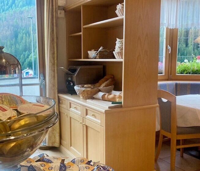 Dolomites Base Camp Hotel Olympia