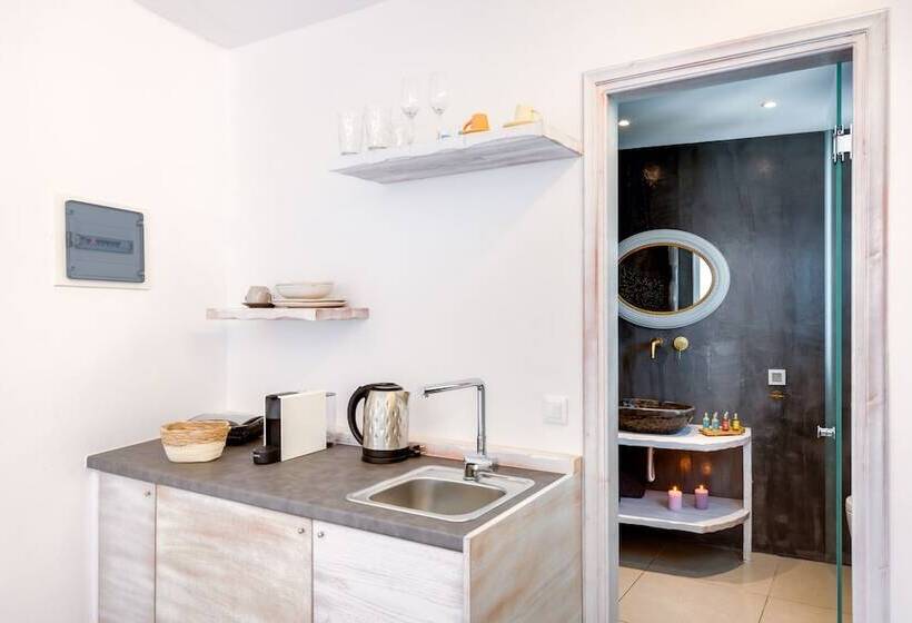 Pension (Hôtel basse catégorie) Oia Angle Cavehouse