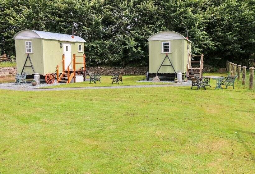 Shepherds Hut   The Crook