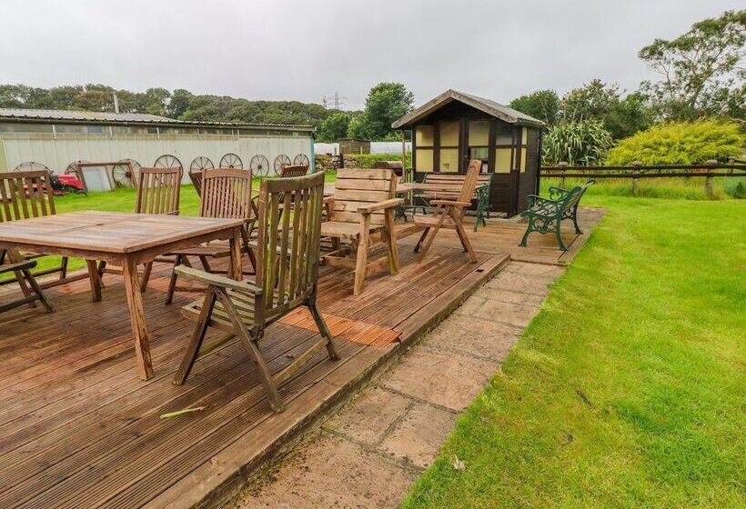 Shepherds Hut   The Crook