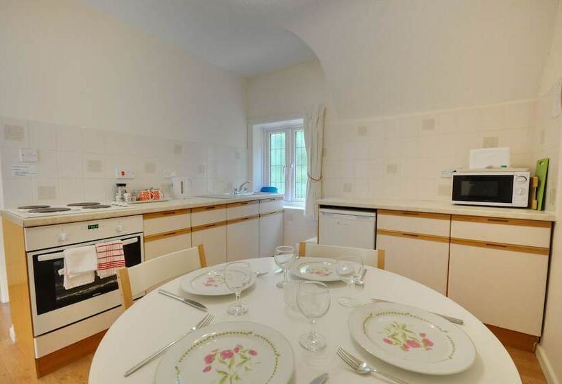 Somerville Coach House 1