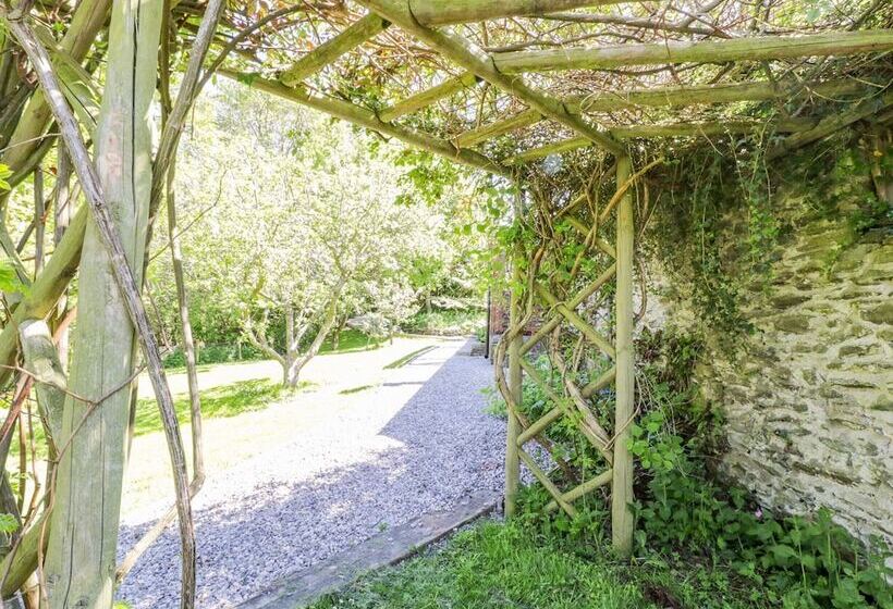 The Barn At Waen Y Ffynnon