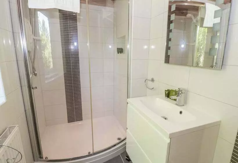 The Barn At Waen Y Ffynnon