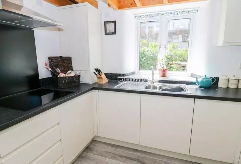 The Barn At Waen Y Ffynnon