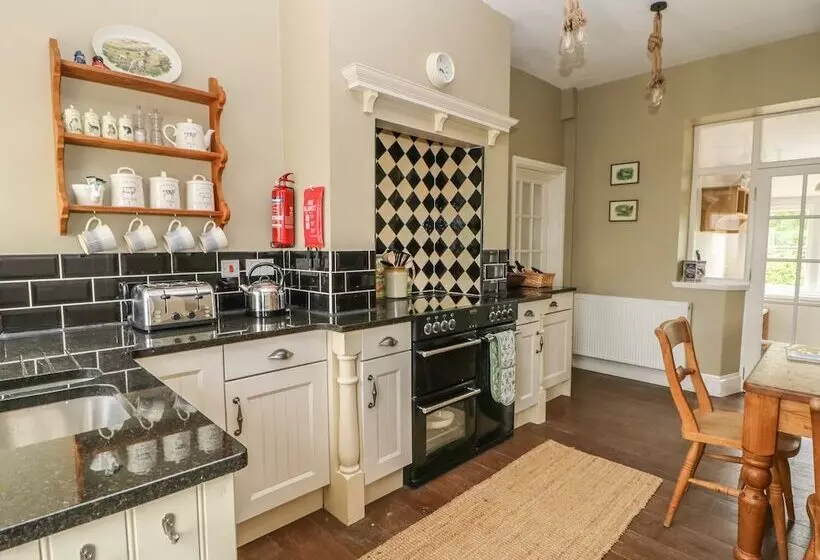 Warren House Cottage