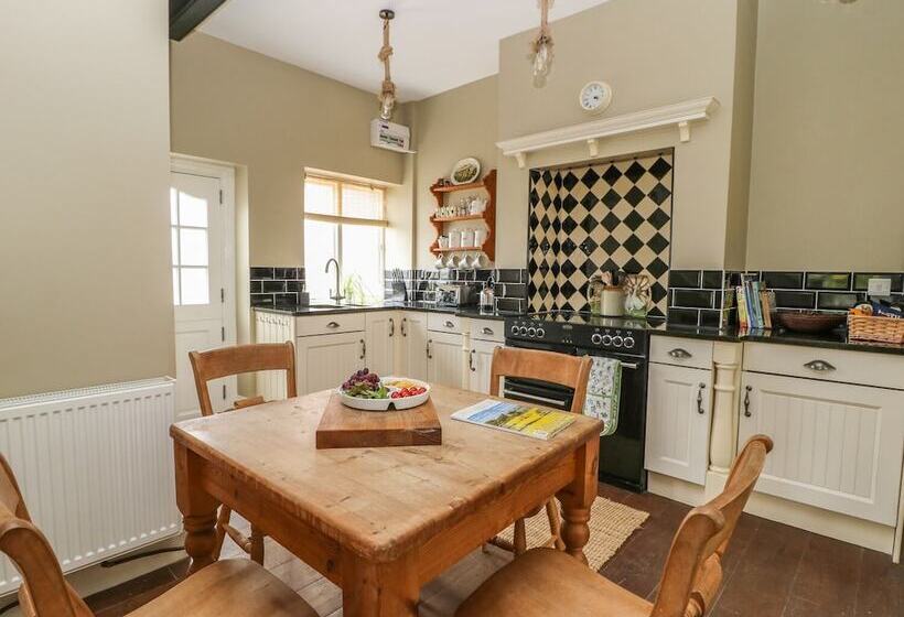 Warren House Cottage