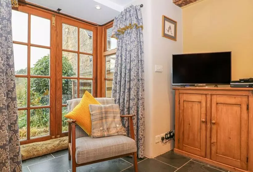 Weavers Cottage