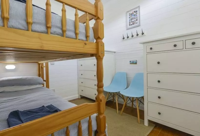 2 Brook Cottages