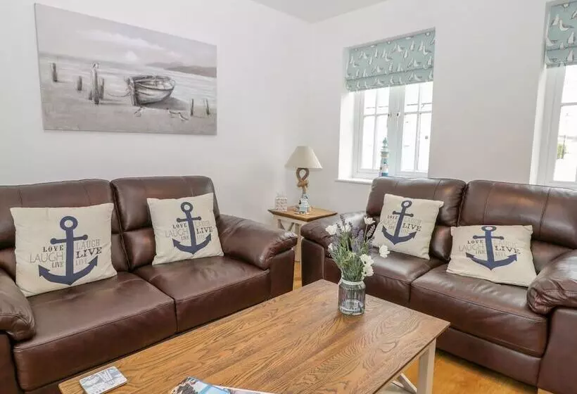 Bayside Cottage