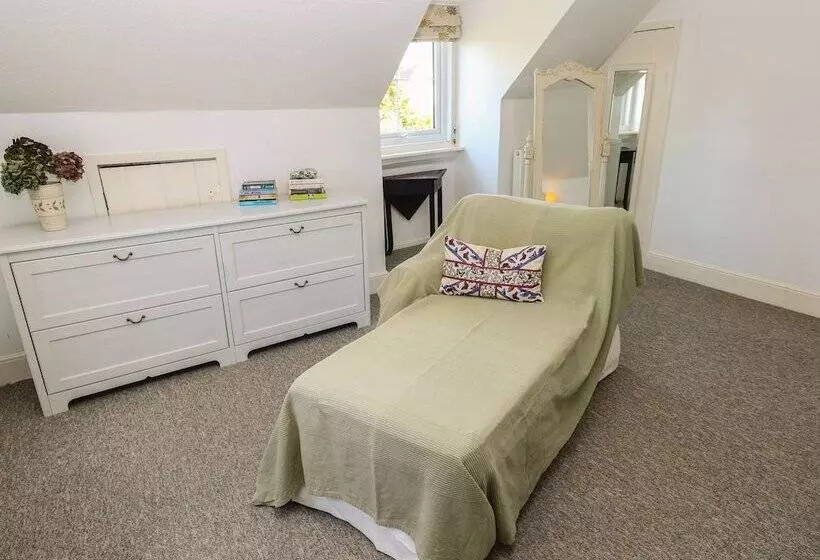 Baytree Cottage
