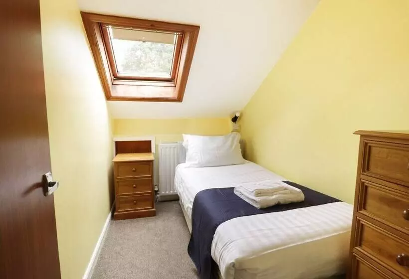 Brackenber Lodge