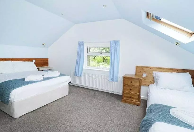 Brackenber Lodge