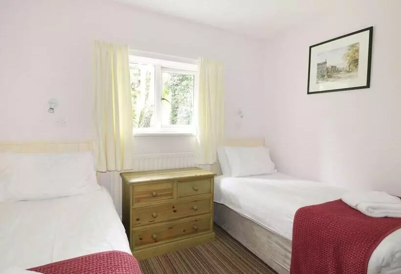 Brackenber Lodge