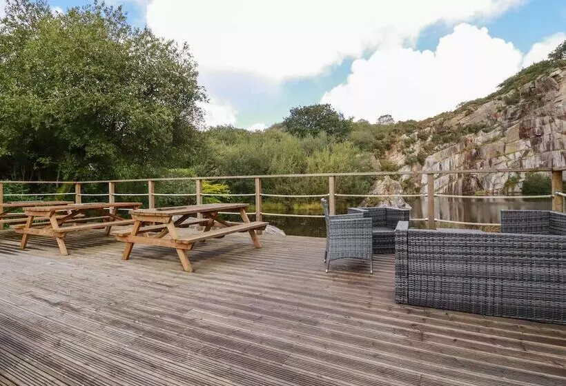 Costentyn, Tor Down Quarry