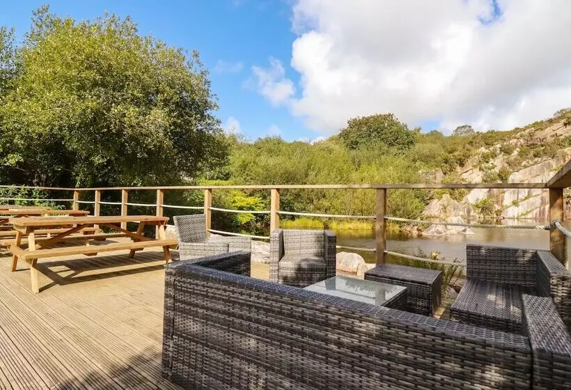 Costentyn, Tor Down Quarry