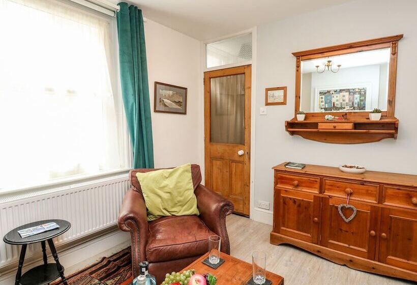 Harbour Catch Cottage