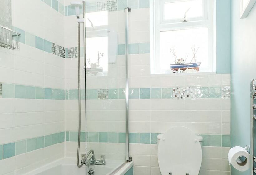 Harbour Catch Cottage