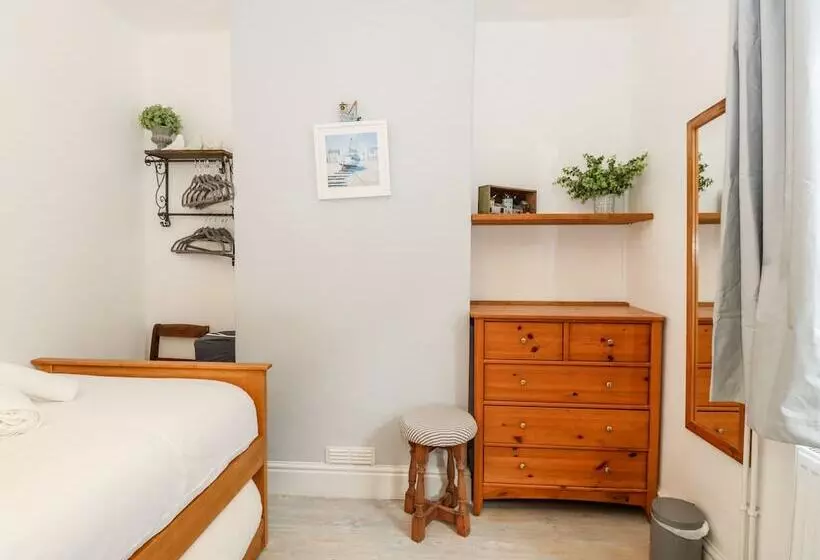Harbour Catch Cottage