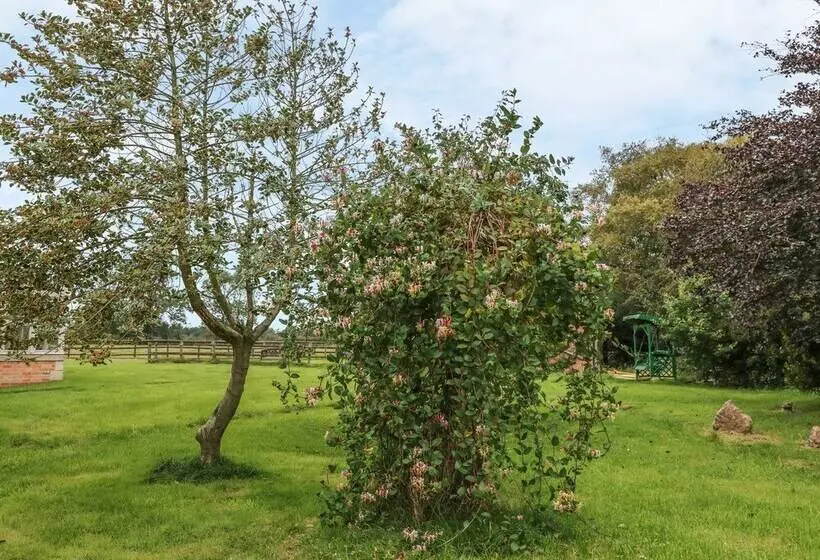 Orchard Barn