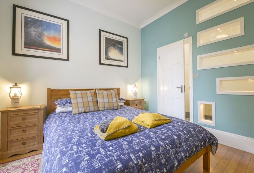 The Old Signal House