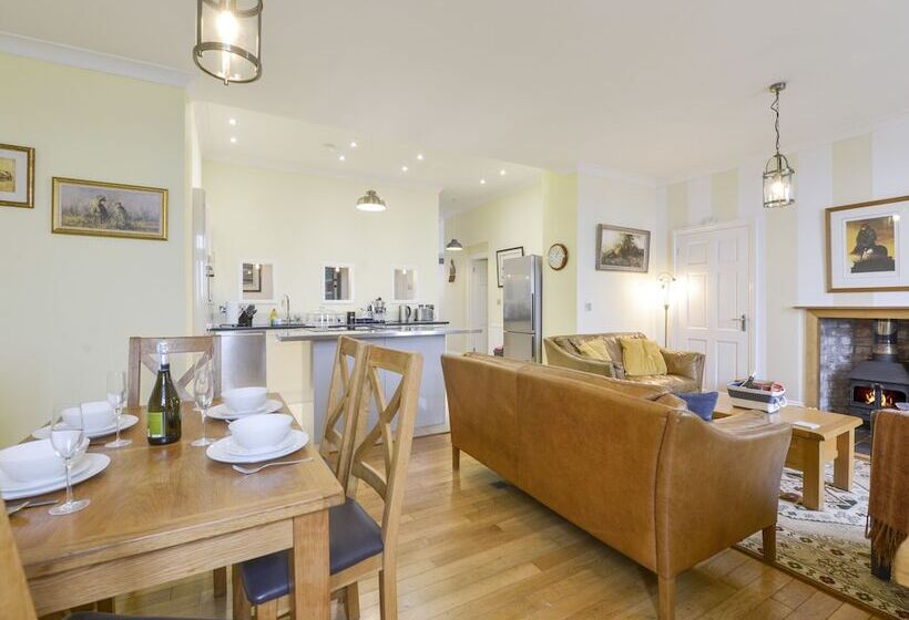 The Old Signal House