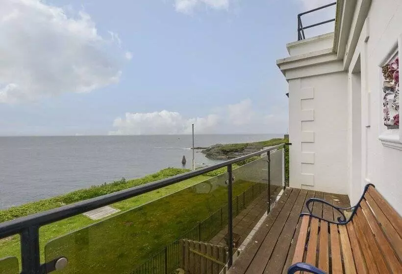 The Old Signal House