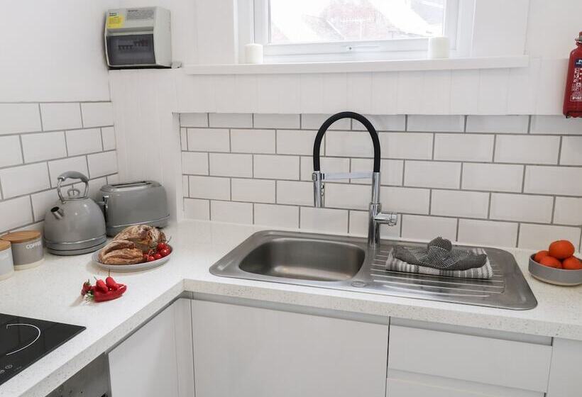 The Surfers Bolt Hole