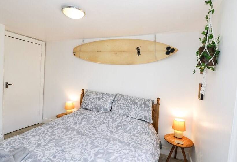 The Surfers Bolt Hole