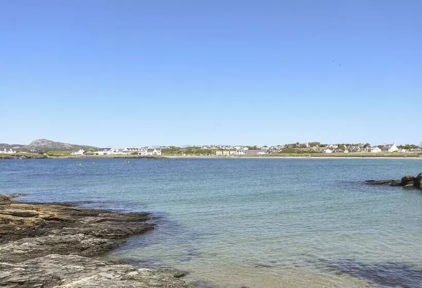 Tyn Towyn Ty Glas Golau