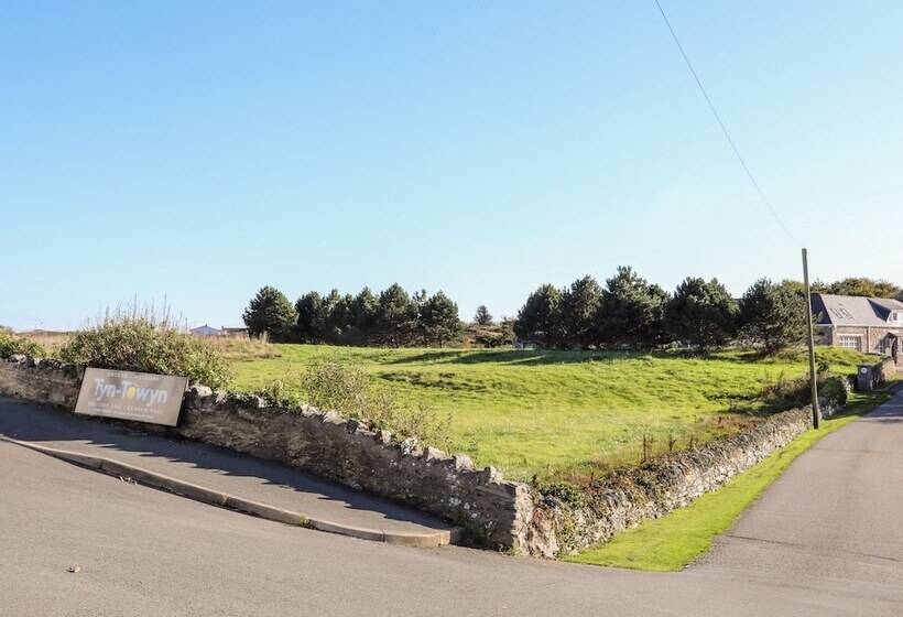 Tyn Towyn Ty Oren