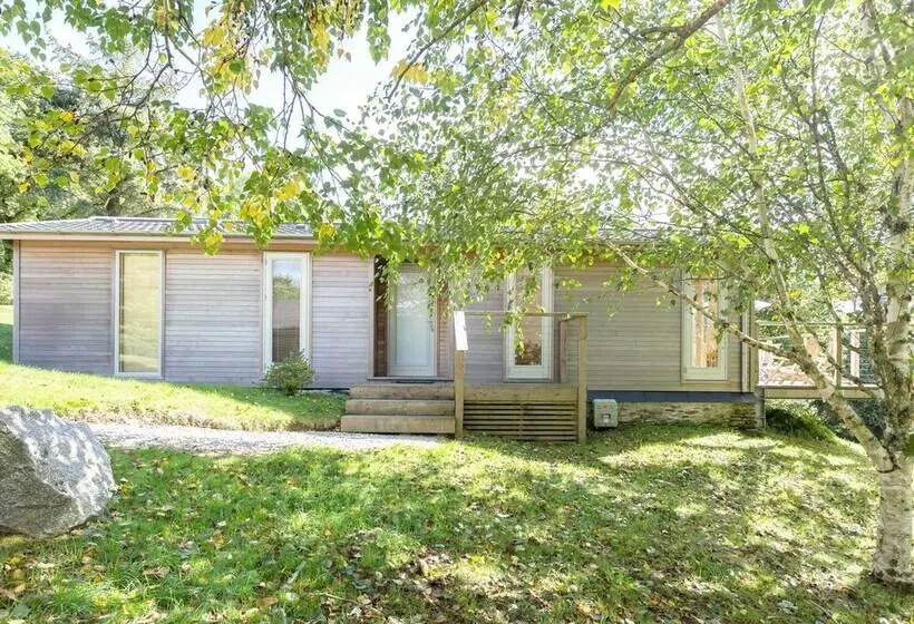 4 Lake View