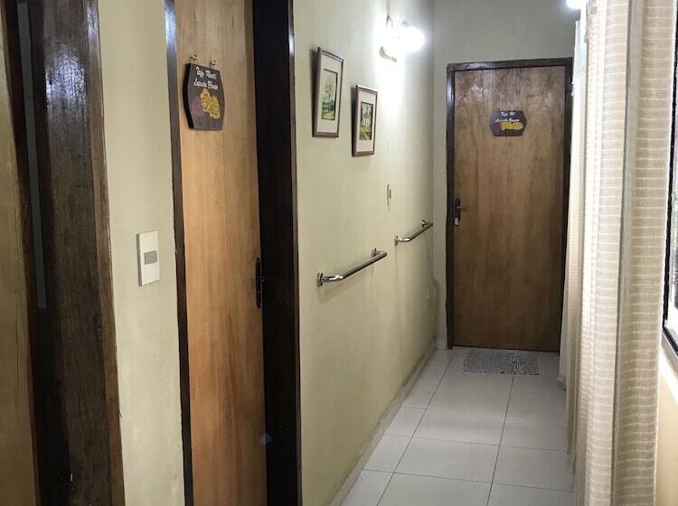 هاستل Posada Los Lapachos