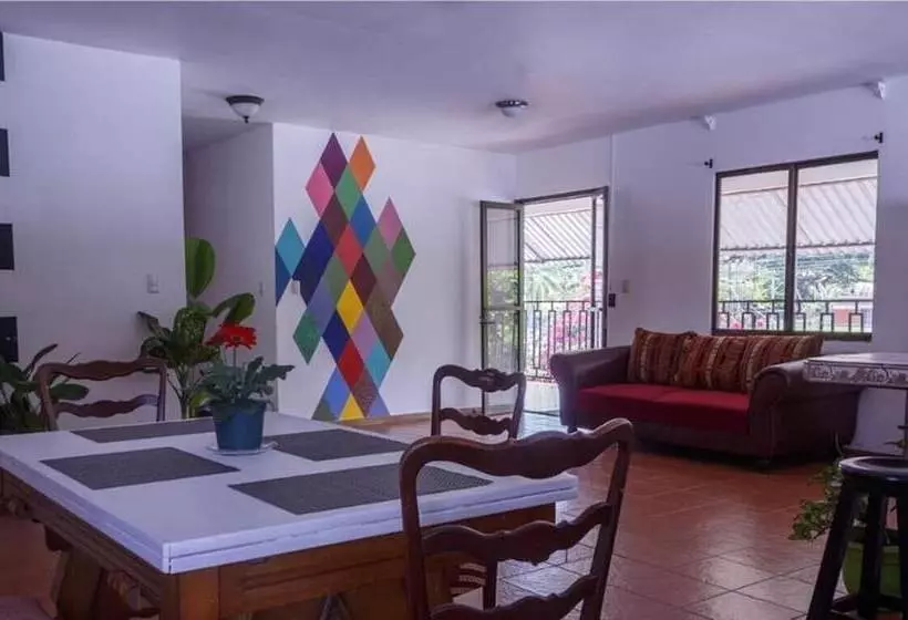 B&b Nomad House