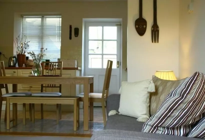 Honeysuckle Cottage