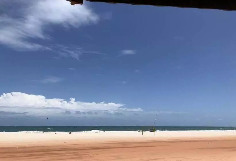 簡易ホテル Pousada Solarium Prainha