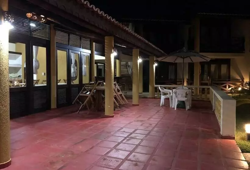 簡易ホテル Pousada Solarium Prainha