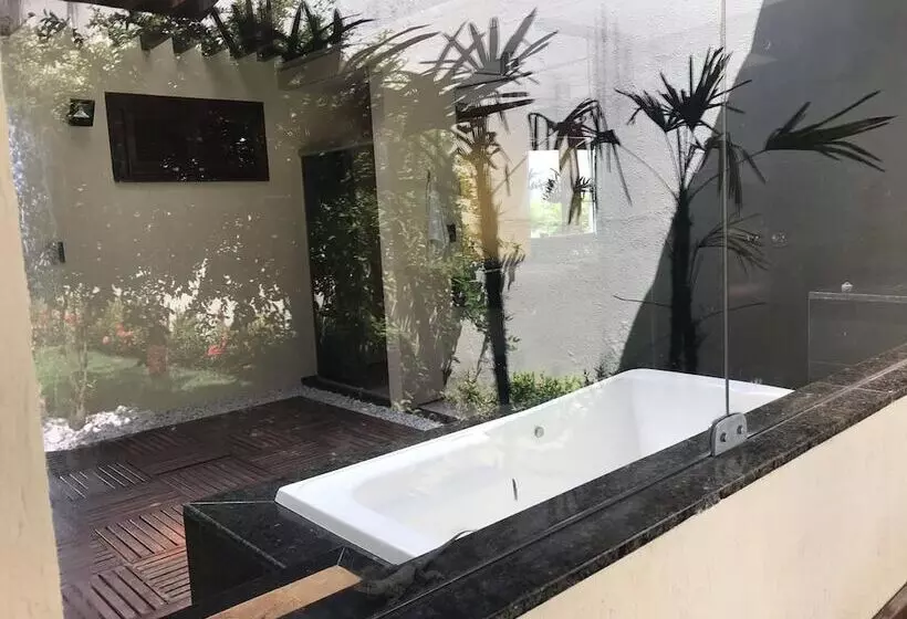 簡易ホテル Pousada Solarium Prainha