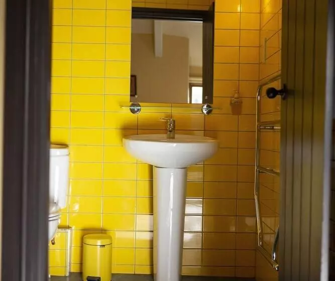 Hostal The Leaping Salmon