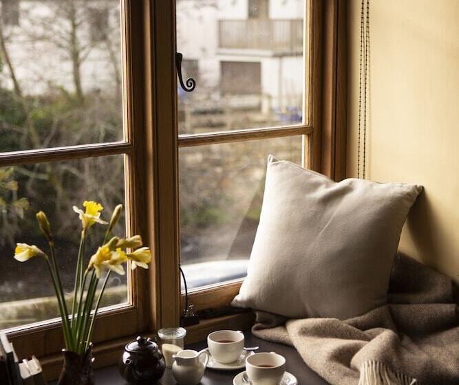 פונדק The Leaping Salmon