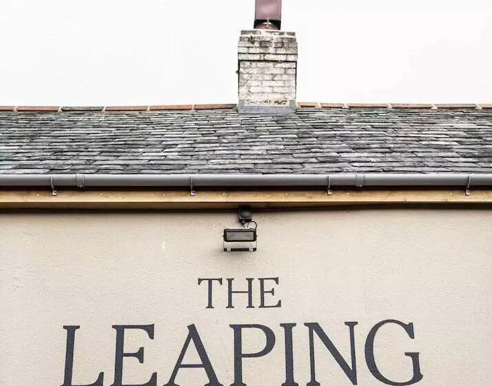 Hostal The Leaping Salmon