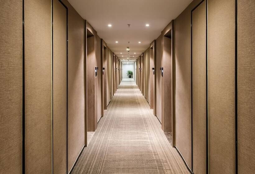 Hotel Zhangjiagang Suning Auraya