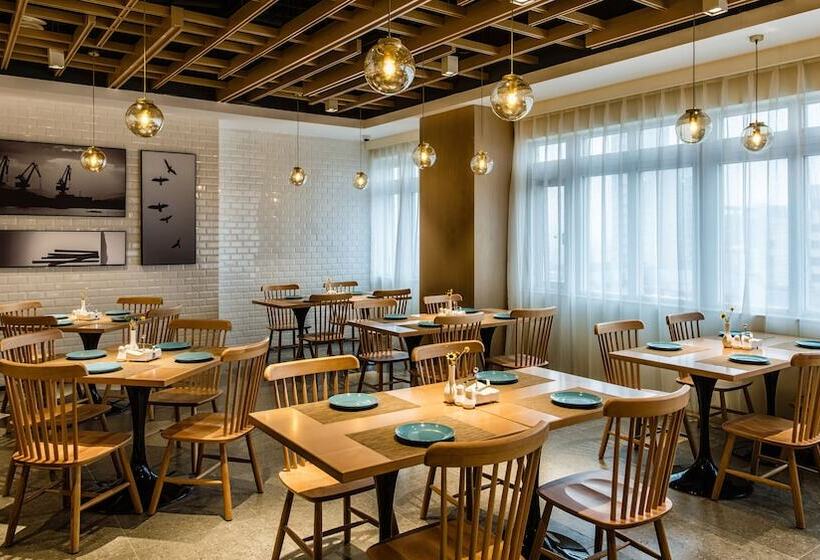 Hotel Zhangjiagang Suning Auraya