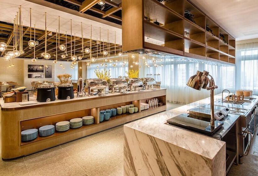 Hotel Zhangjiagang Suning Auraya